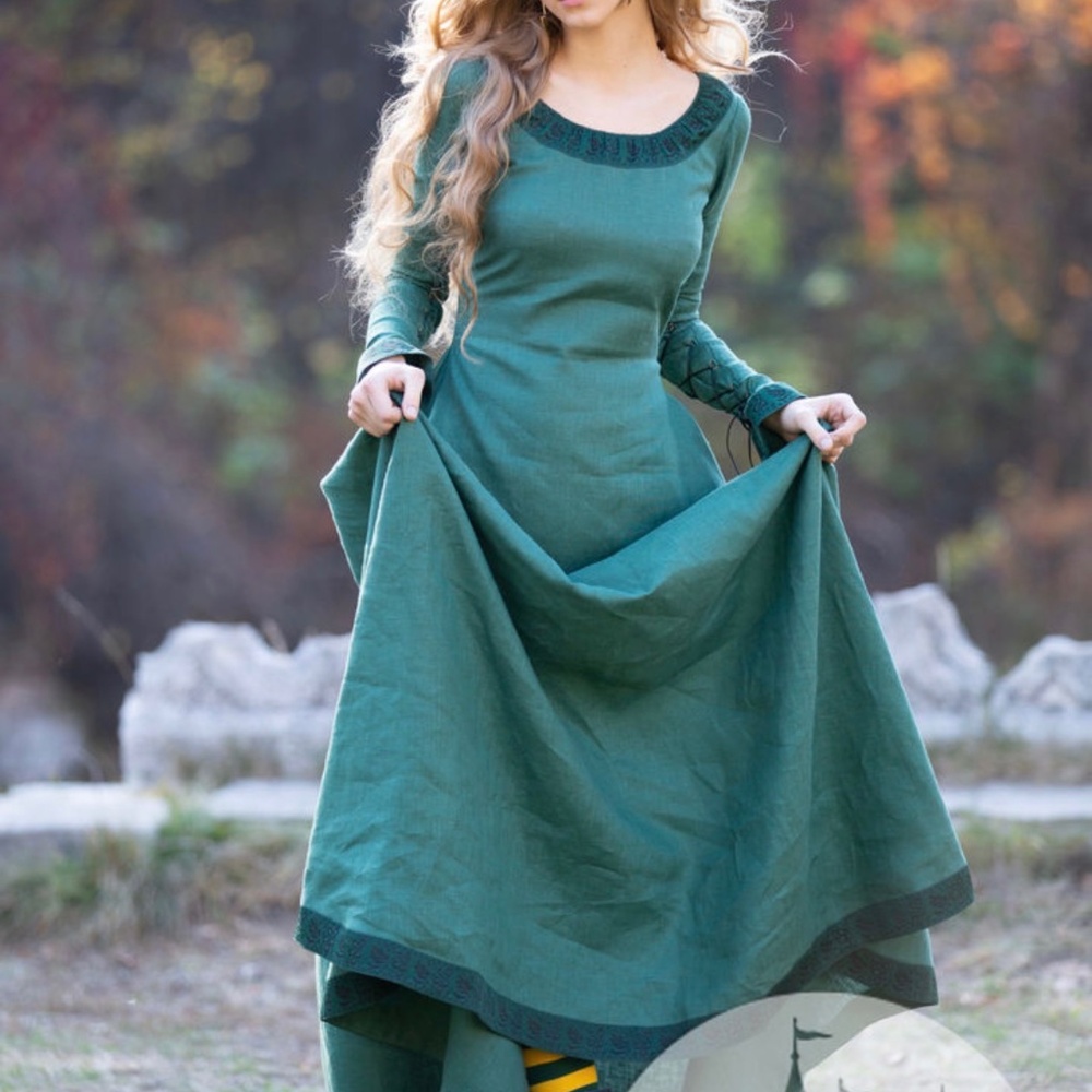 Medieval Renaissance dress